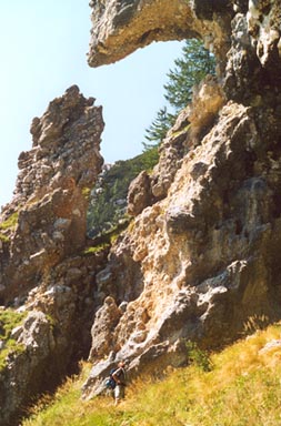 Bizarre Felsformationen an der Via Alta